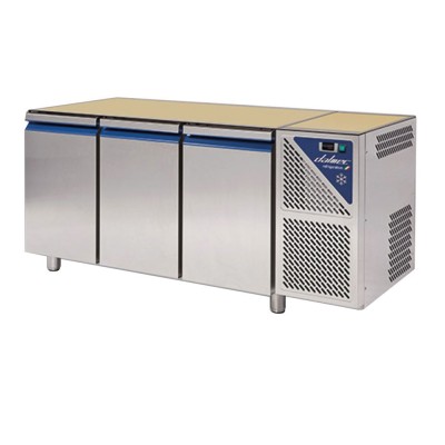 DALMEC - Table réfrigérée positive 0/+10°C - 460 L - 3 portes - Sans dessus - Avec groupe logé