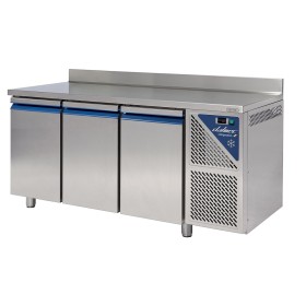 DALMEC - Table réfrigérée positive 0/+10°C - 350 L - 3 portes - Avec dosseret - Sans groupe logé
