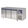 DALMEC - Table réfrigérée positive 0/+10°C - 350 L - 3 portes pleines - Sans dosseret - Sans groupe logé