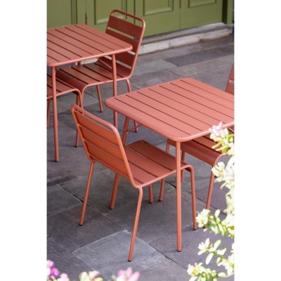 BOLERO - Lot de 4 chaises à lattes en acier Terracotta